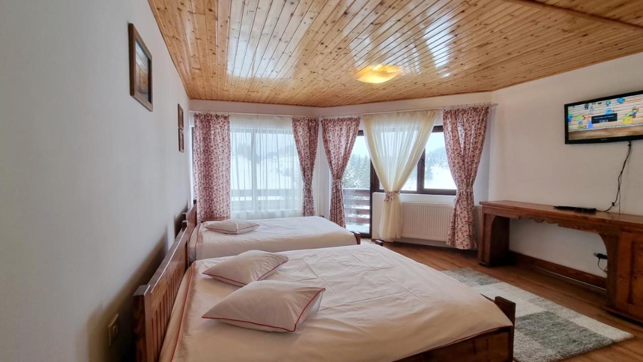 La Vulturi Bed & Breakfast Fundata Exterior foto